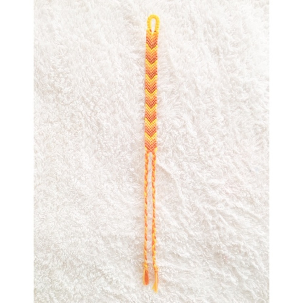 Friendship Bracelet (Yellow Chevron Gradient)